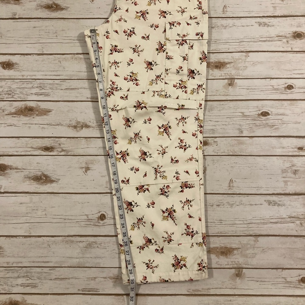 HUF co-ord utility cargo trousers in white with all over floral print Size XL - Picture 6 of 16